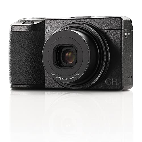 Ricoh GR IIIx Digitalkamera [Brennweite 40 mm] [Ausgestattet mit großem CMOS-Sensor im APS-C-Format mit 24,2 Mio. Pixel] [Die...